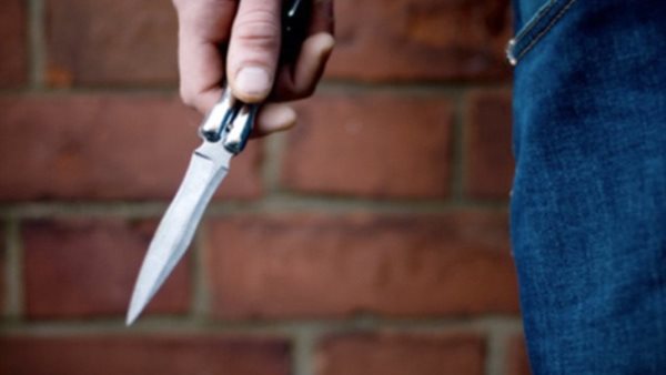 الغربية.. طالب يحاول قتل والدته بـ16 طعنة بعد مطالبتها له بالمذاكرة بعزبة بهجات في قرية العتوة البحرية بقطور
