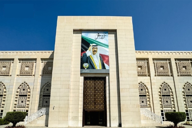 الكويت: رفع العقوبات الاقتصادية الأوروبية.. خطوة مهمة في بناء مستقبل سورية