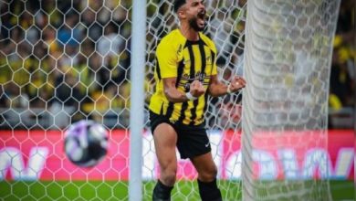 النصر يحسم مصير عبد الإله العمري