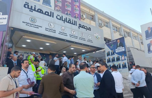 انتخابات نقابة أطباء الأسنان مستمرة حتى الساعة 8 مساءً...