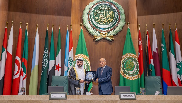 بالفيديو.. تكريم ولي عهد الفجيرة بجائزة الشخصية العربية الرائدة في مجال الاستدامة