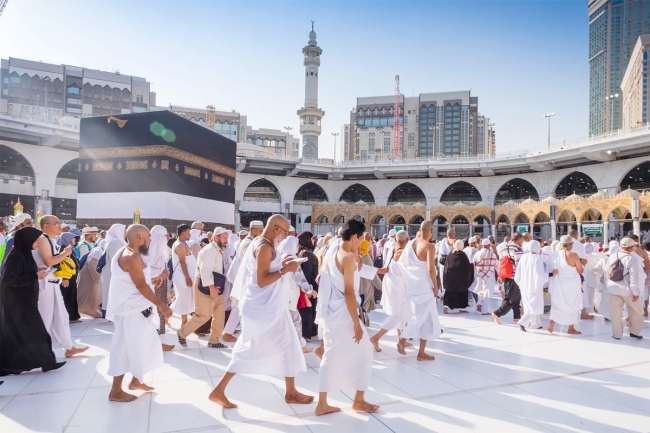 بعثة الحج تنطلق إلى السعودية اليوم
