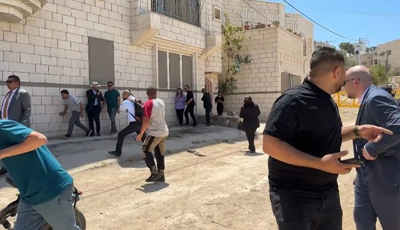 بينها دول عربية وغربية… إدانة دبلوماسية واسعة لإسرائيل بعد إطلاق النار على وفد رسمي في الضفة الغربية