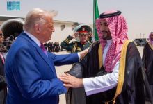 ترامب في ضيافة المملكة.. ولي العهد يستقبله.. و21 طلقة ترحيب والقهوة السعودية حاضرة