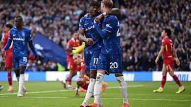 تشيلسي يفوز على ليفربول بثلاثية في الدوري الإنجليزي
