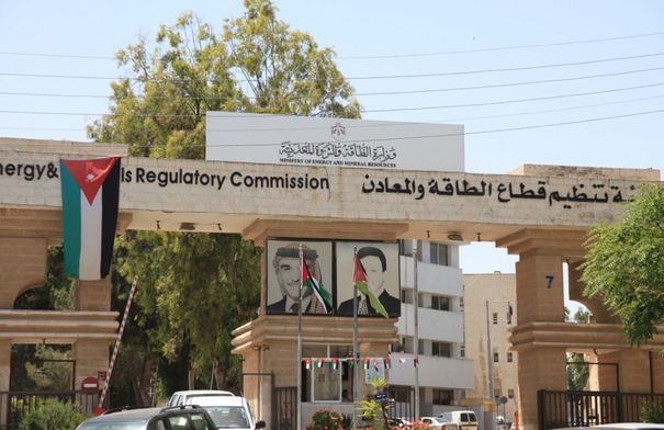 جولات رقابية لضمان الالتزام بالقانون...