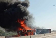 حريق يلتهم سيارة زيت طعام في الشرقية