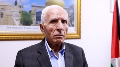 خلفا للشيخ.. عزام الأحمد أمين سر اللجنة التنفيذية لمنظمة التحرير