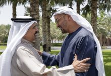 رئيس الدولة يزور ملك البحرين في مقر إقامته في أبوظبي