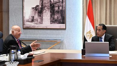 رئيس الوزراء يستعرض مقترحا للاستغلال الأمثل سياحيا لمسار العائلة المقدسة
