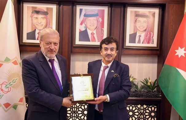 رئيس بلدية إربد والسفير البلغاري يبحثان تعزيز التعاون...