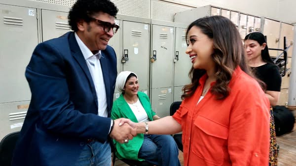 ريهام عبد الحكيم تروج لحفلها في الأوبرا بنشر صور من كواليس البروفات