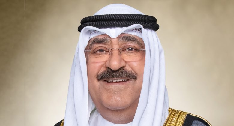 سمو الأمير يشمل برعايته وحضوره حفل تكريم متفوقي «التطبيقي»