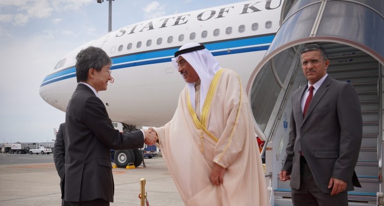 سمو ولي العهد يصل إلى مطار كانساي الدولي بمدينة أوساكا اليابانية