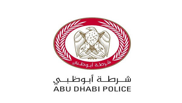 شرطة أبوظبي تسيطر على حريق اندلع في مستودع بمنطقة مصفح الصناعية
