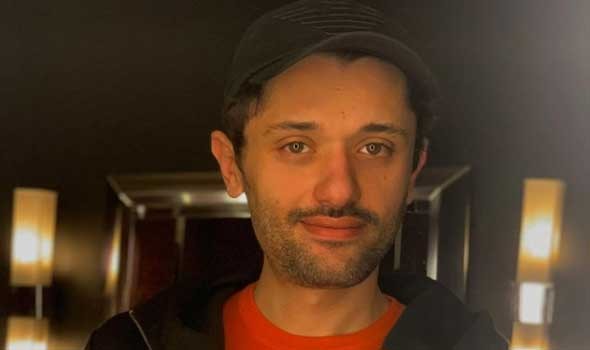 كريم محمود عبدالعزيز يفتح قلبه ويتحدث عن والده وأحمد زكي
