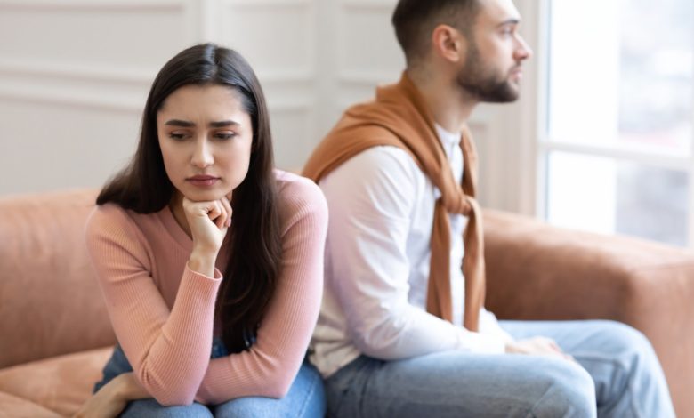 كيف تؤثر التربية المختلفة على العلاقة الزوجية؟