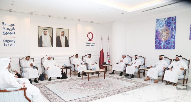 لجنة تنظيم العمل الإنساني والخيري تطلع على التجربة القطرية