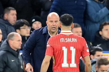 مدرب ليفربول يقدم أول هدية لنظيره الجديد في ريال مدريد