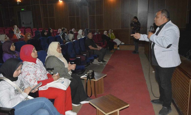 ملتقى أهل مصر للفتاة والمرأة الحدودية يناقش قضايا الأسرة ضمن فعالياته بالعريش