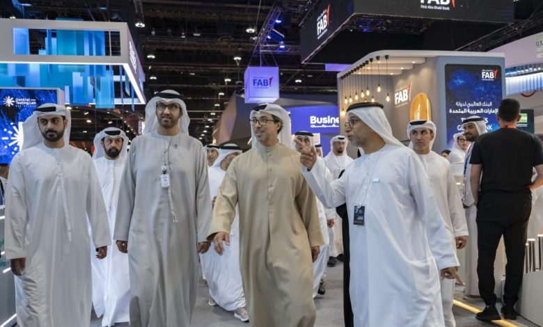 منصور بن زايد: الصناعة ركيزة أساسية في رؤيتنا للمستقبل