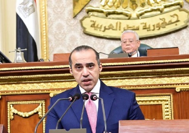 هل يتعارض تحرير عقود الإيجار القديم مع حكم الدستورية 2002؟ المستشار محمود فوزي يجيب