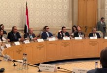 وزير الاستثمار يشارك باجتماع مائدة مستديرة موسع ضم رؤساء عدد من كبرى الشركات والمجموعات الروسية