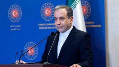 وزير الخارجية الإيراني: المواقف الأمريكية المتناقضة إحدى المشكلات الخطيرة في المفاوضات