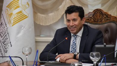 وزير الرياضة يبحث مع رئيس الاتحاد الدولي للسلاح سبل تعزيز التعاون المشترك