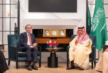 وزيرا خارجية السعودية والنرويج يناقشان مستجدات غزة والضفة الغربية