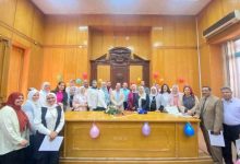 وكيل وزارة الصحة بالقاهرة يكرّم مراكز الرعاية الأساسية لجهودها المخلصة وتميزهم خلال زيارة لجنة GAHAR