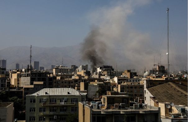 3 قتلى بعد إصابة سيارة إسعاف في قصف إسرائيلي على إيران...