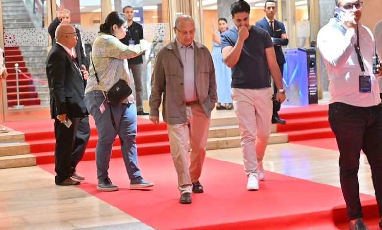 أحيزون يتدخل لإنقاذ "حفلة الرباعي"