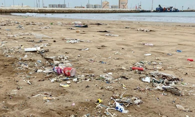 سلوكيات مصطافين تخدش جمالية شواطئ المحمدية وتُربك مبادرات النظافة