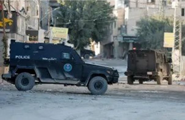 أمن السلطة يحاصر منزلا في مخيم الفارعة بطوباس