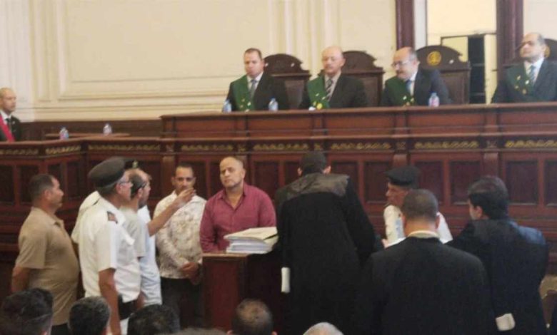 إحالة أوراق محامي المعمورة المتهم بقتل ثلاثة في الإسكندرية إلى المفتي