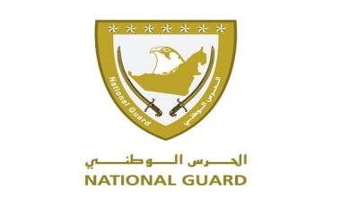إنقاذ 4 أشخاص جنحت دراجاتهم المائية قبالة سواحل أبوظبي