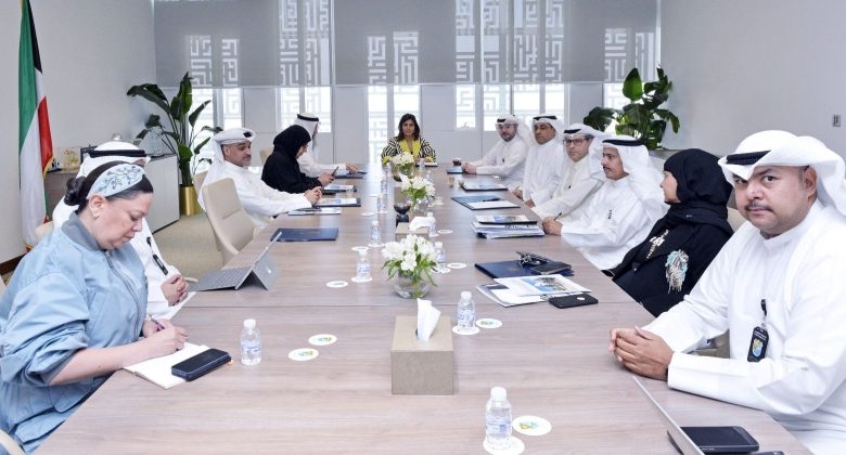الإدارة الجامعية تطلع على استعدادات خطط الطوارئ