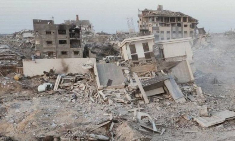 الاحتلال ينسف مستشفى نورة الكعبي لغسيل الكلى شمال غزة