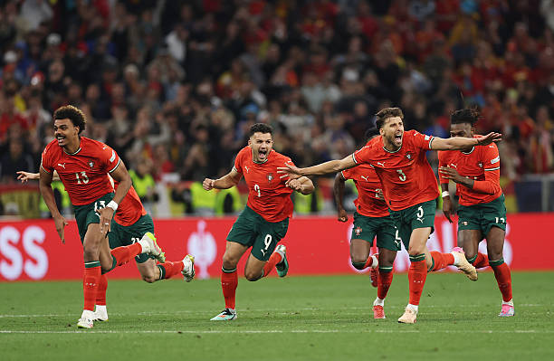 البرتغال تتفوق على إسبانيا بركلات الترجيح وتتوج بلقب دوري الأمم الأوروبية
