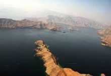 البرلمان الإيراني يوافق على إغلاق مضيق هرمز.. والقرار النهائي للسلطات الأمنية