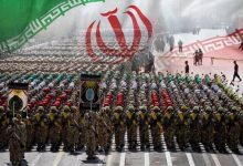 الحرس الثوري يتعهد بالرد على الهجوم الأمريكي ضد المنشآت الإيرانية 