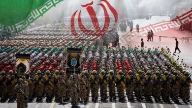 الحرس الثوري يتعهد بالرد على الهجوم الأمريكي ضد المنشآت الإيرانية 