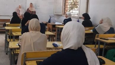 انضباط وهدوء في لجان الثانوية الأزهرية.. وطلاب الأدبي يؤدون امتحان اللغة الإنجليزية