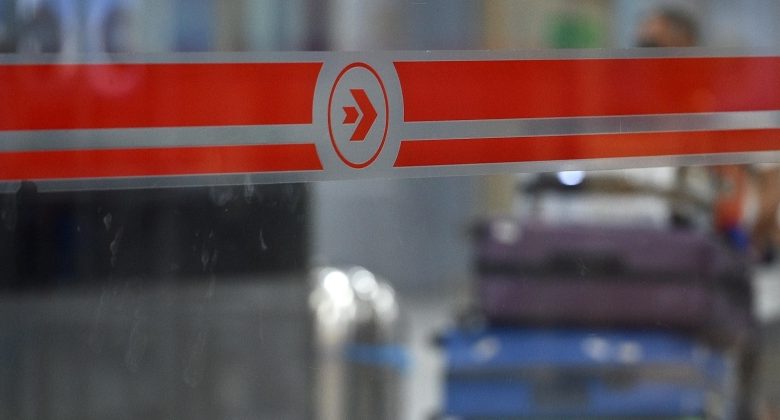 تحويل وإلغاء وإعادة جدولة رحلات في مطار الكويت بسبب الأوضاع في المنطقة