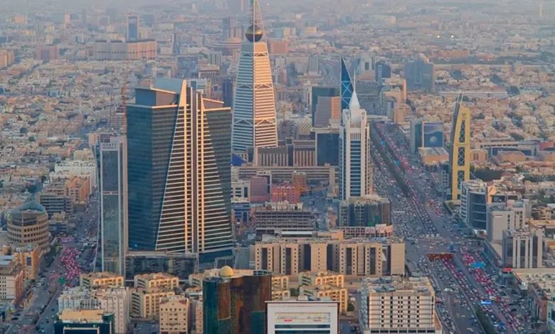 تسارع نمو القطاع الخاص غير النفطي في السعودية خلال مايو