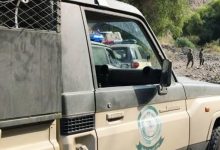 دوريات المجاهدين بجازان تقبض على مواطن لنقله 8 مخالفين لنظام أمن الحدود