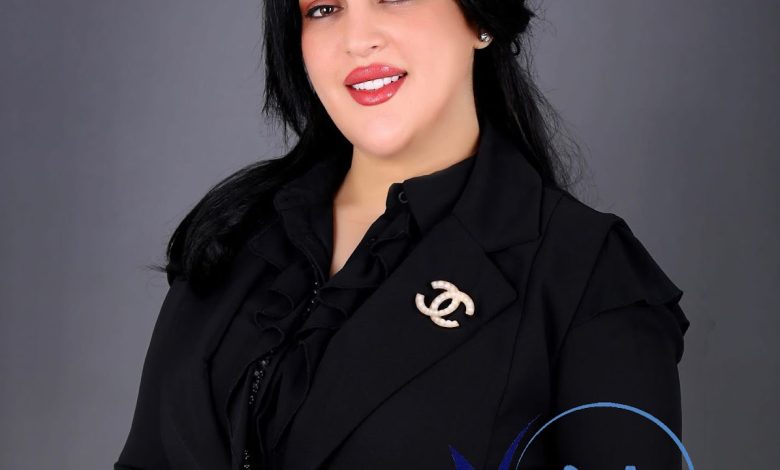 رحلة البحث عن الذات وسط الأصوات المتداخلة