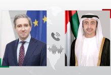 عبدالله بن زايد ونائب رئيس الوزراء ووزير الخارجية الأيرلندي يبحثان العلاقات الثنائية