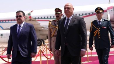 عون يصل بغداد والسوداني في استقباله...
